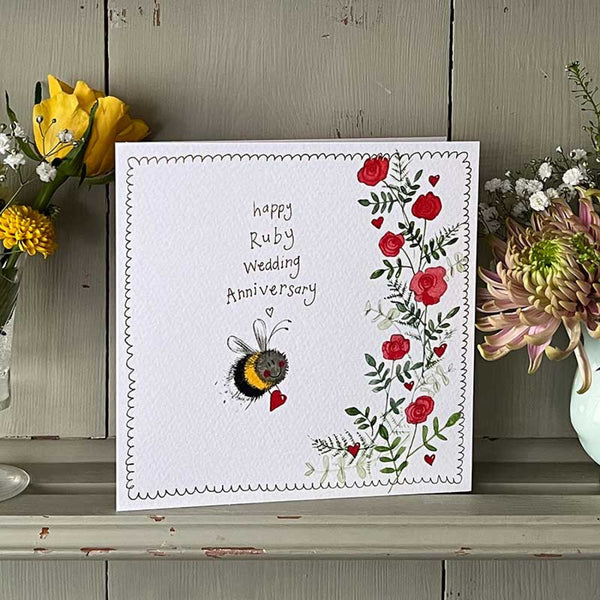 BEE RUBY WEDDING SPARKLE GREETING CARD